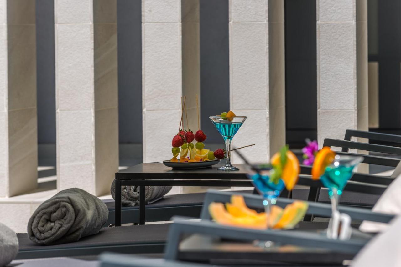 Villa Oasis - Your Luxury Home Away From Home Celopeci Bagian luar foto